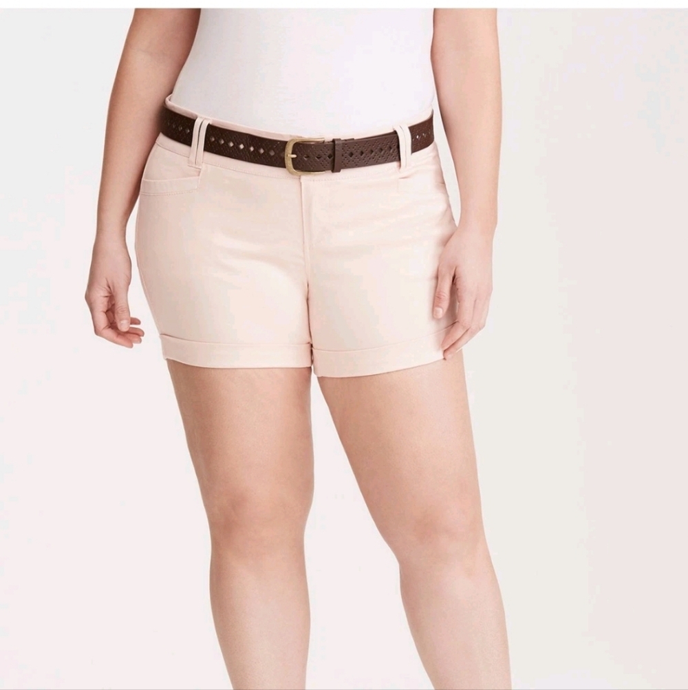 #143 Torrid Size 18 Sateen Shorts Pale Blush Pink